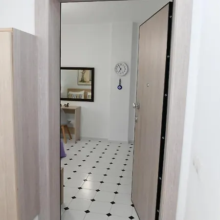 Evelyn's Cozy דירה *