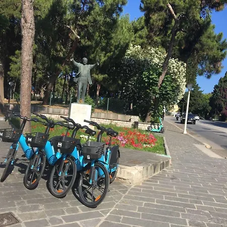 Evelyn's Cozy * Rhodes City